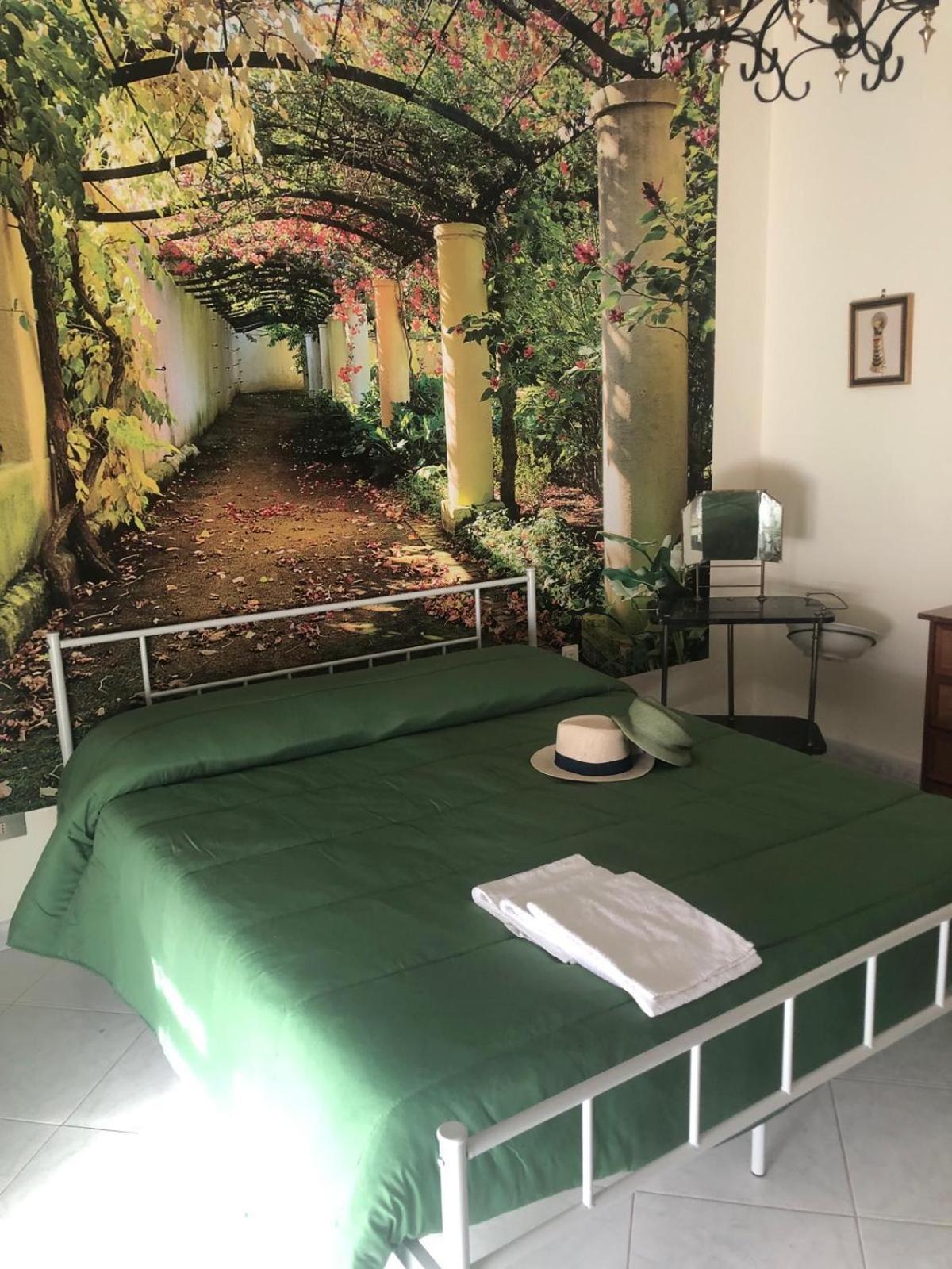 Casa Ninetta Apartment Бари Екстериор снимка